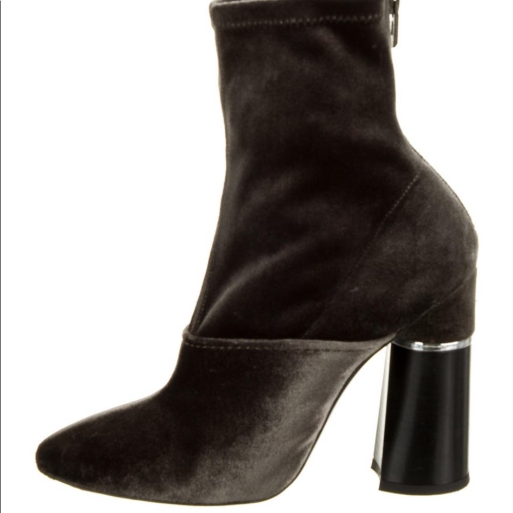 3.1 Phillips lim ankle boots, Semi- pointed toes